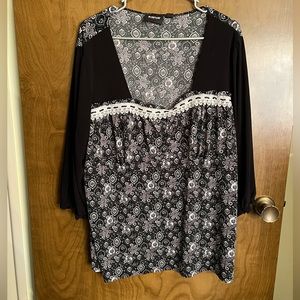 Plus Size Avenue Blouse-22/24